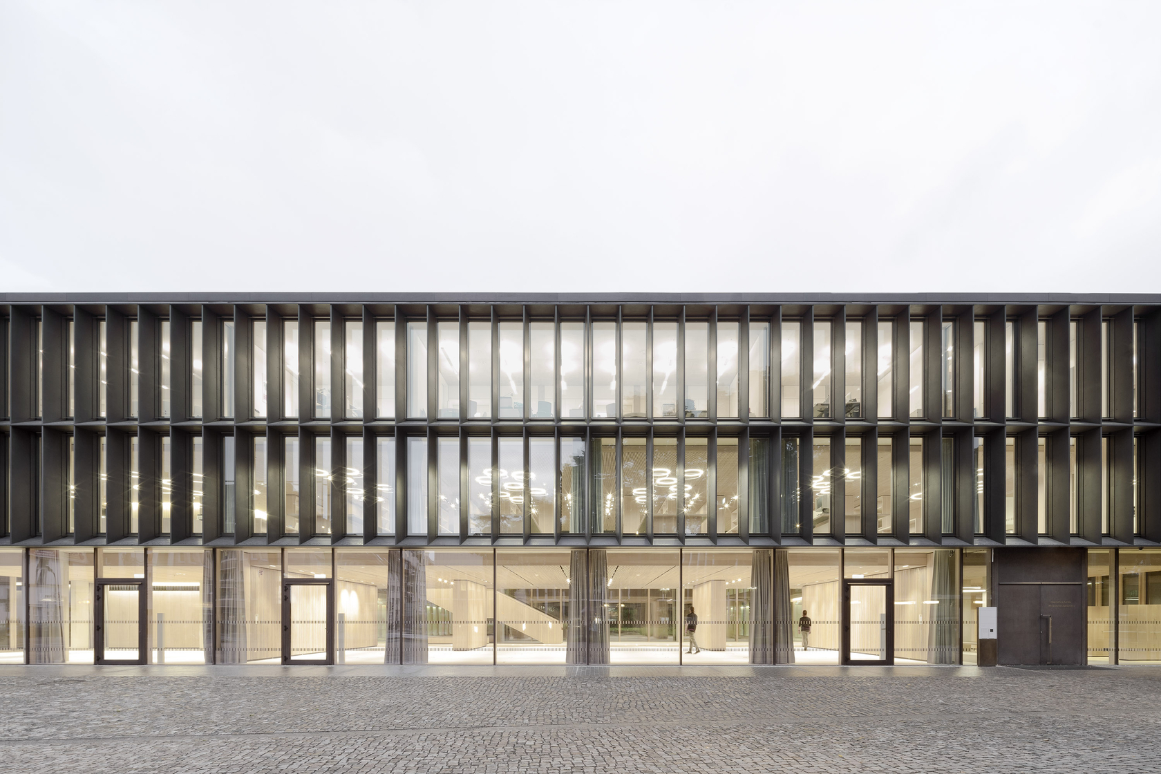 210828001.jpg 210828001.jpg