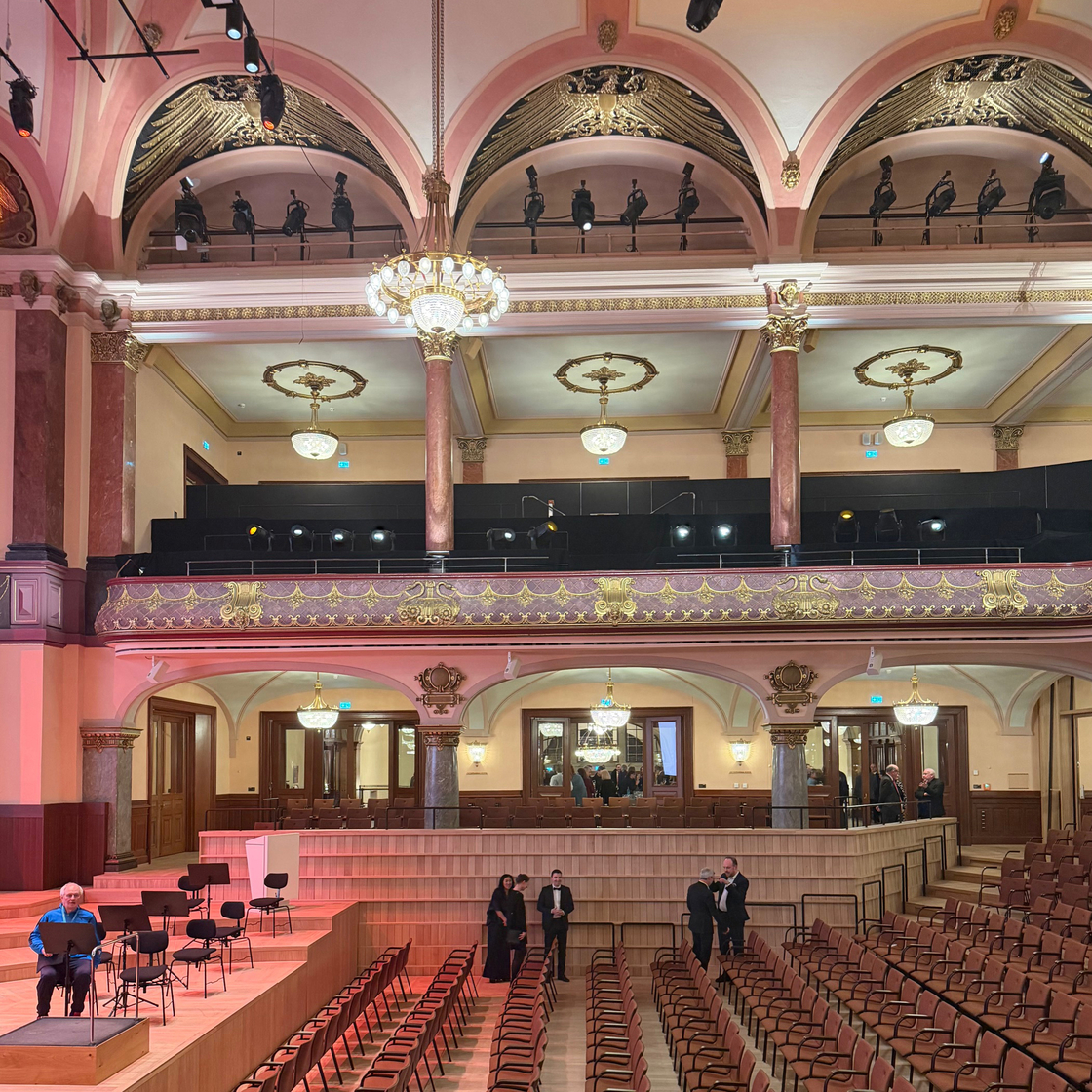 img_8960_cut.jpg img_8960_cut.jpg